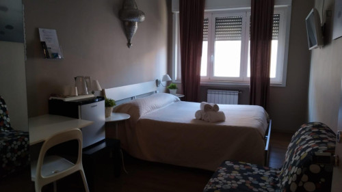 Very nice double ensuite bedroom in Quartiere Umbertino
