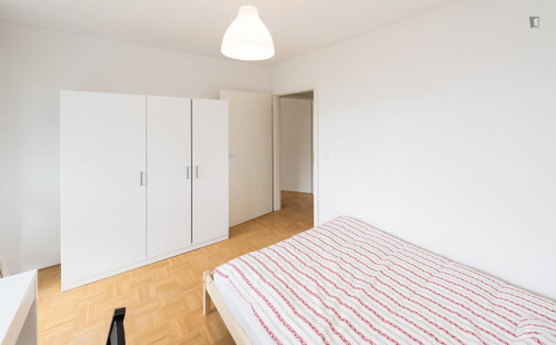 Brilliant double bedroom near the Donnersbergerbrücke train station 