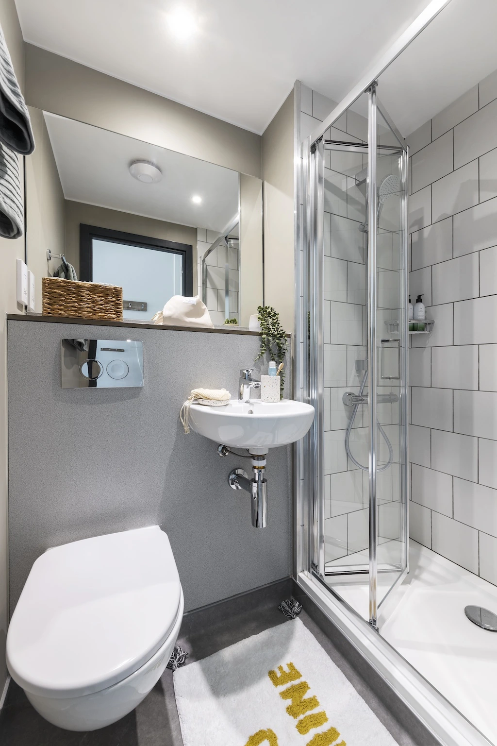 8 Bed Standard En-Suite - Riverside - Gallery - 3