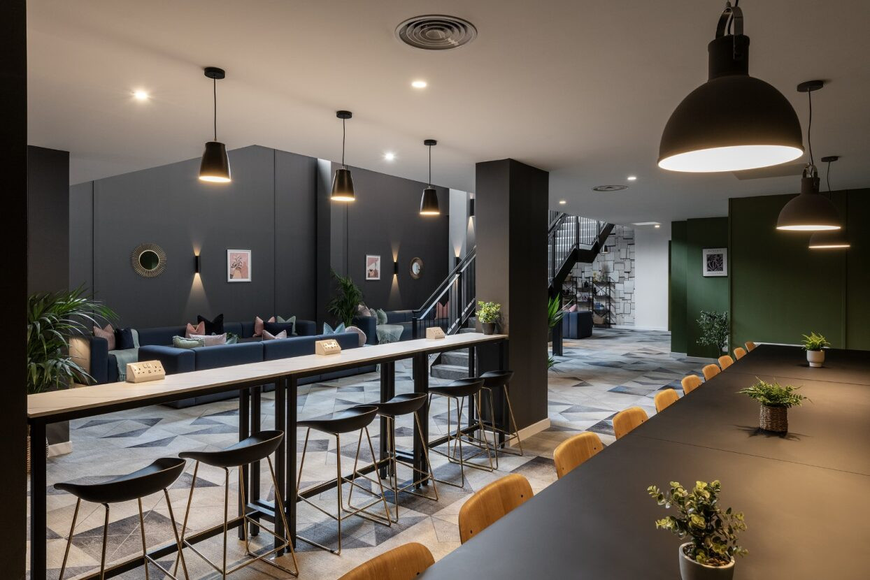Exec Studio - 16