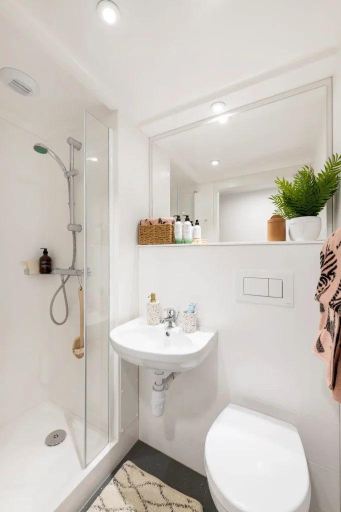 Standard En Suite - 22