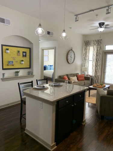 University House Fayetteville - Gallery - 17