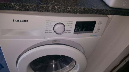 Room in a 6-bedroom apartment in Rua de Francisco Sanches, Porto