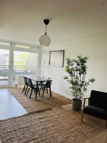 Beautiful 1-bedroom apartment near Technische Universität