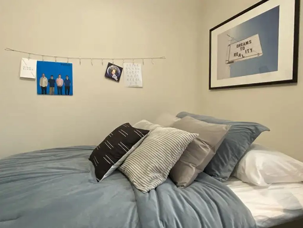 University House Fullerton - Gallery - 23