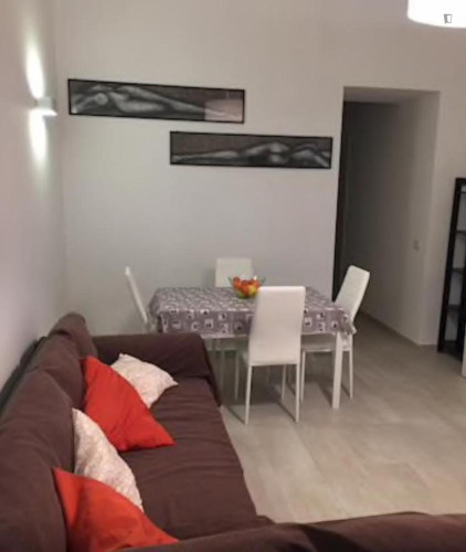Beautiful 2-bedroom apartment located in the Chiaia neighbourhood and well connected to the city center of Napoli  - Gallery -  5