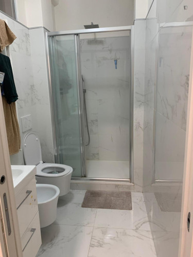 Double bedroom in a 3-bedroom flat near Luiss Business School - Gallery - 6