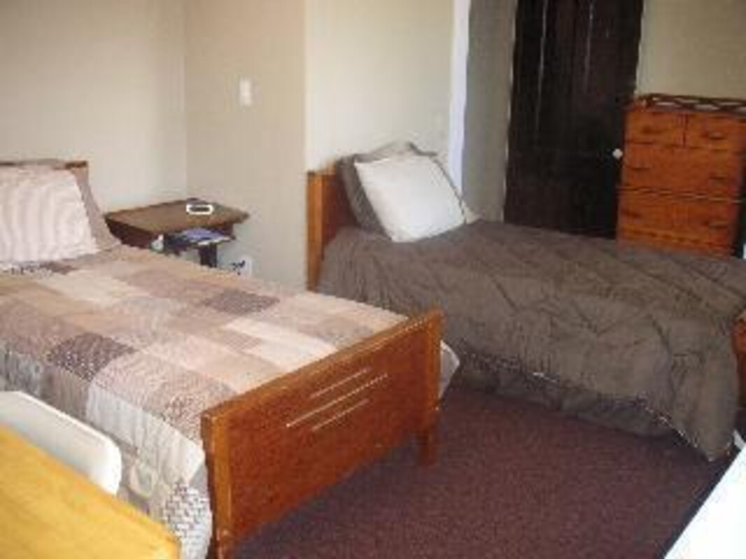  Room 3(Full Room)  -  Happy caring host in Manchester  - Gallery -  1