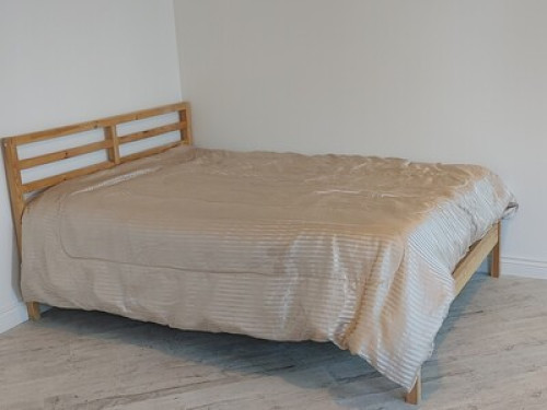 rooms-for-rent-surrey-16656905720241218045544AM