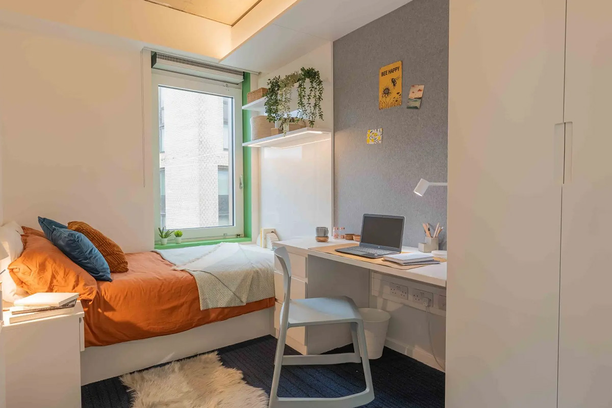  2 Bedroom Apartment  -  Brighton Residence - Flexible Tenancies  - Gallery -  2