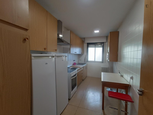 Cute single bedroom in the centre of Pamplona - Gallery - 5