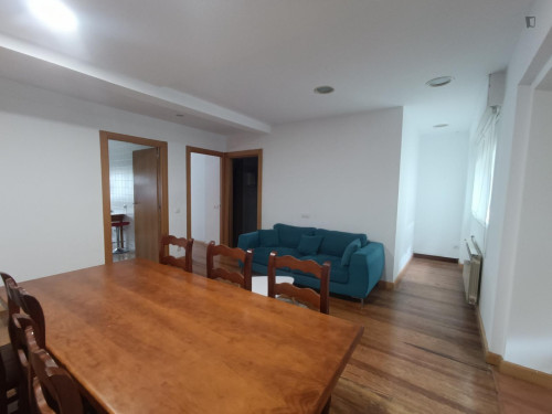 Cute single bedroom in the centre of Pamplona