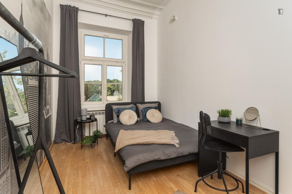 Inviting double bedroom in the Central District