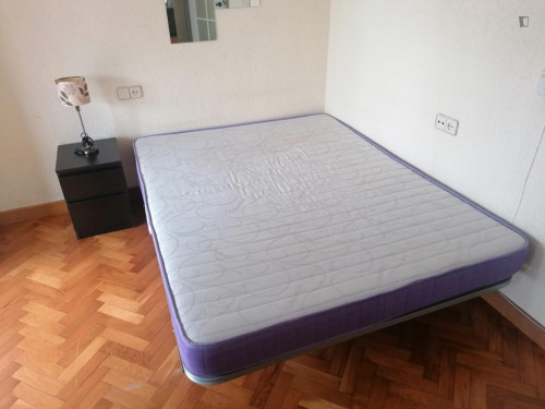 Sublime double bedroom in the Infante Juan Manuel neighbourhood