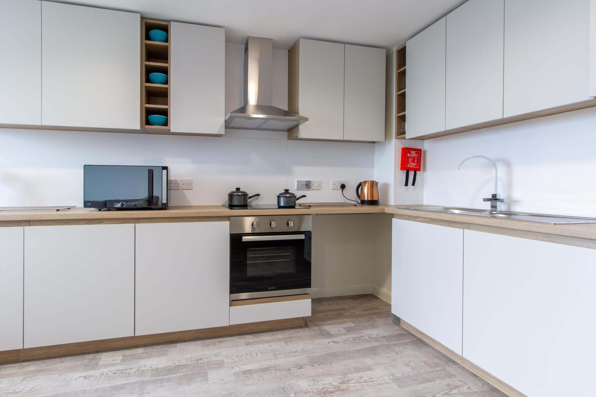  Gold En Suite Lower Floors  -  Skyline  - Gallery -  4