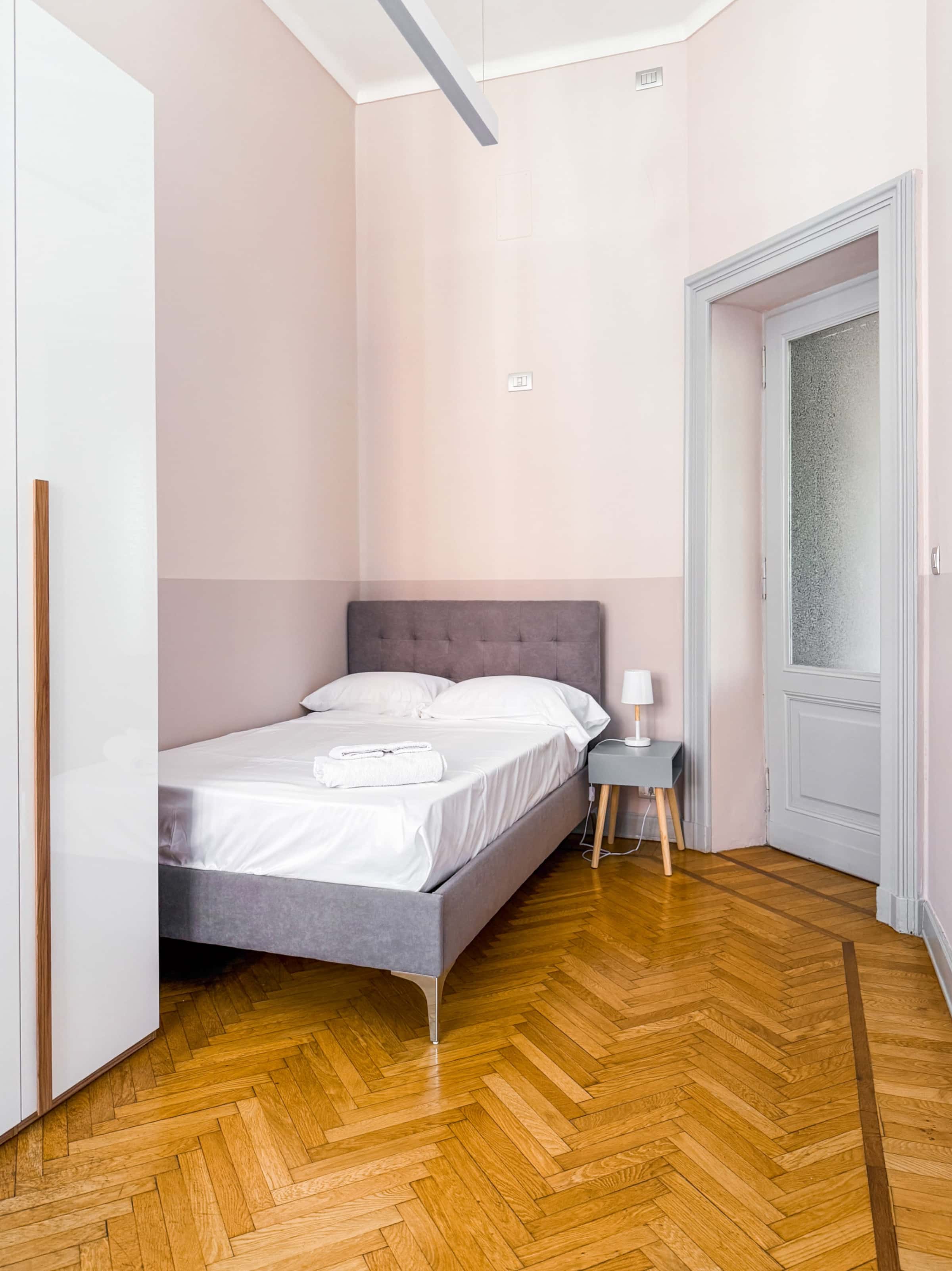 Stanza 3 - Corso Re Umberto - 1