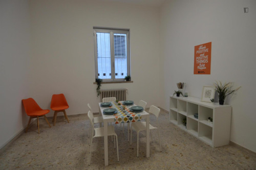 Cosy single bedroom in shared flat near the Reggio Emilia railway station - Gallery - 16