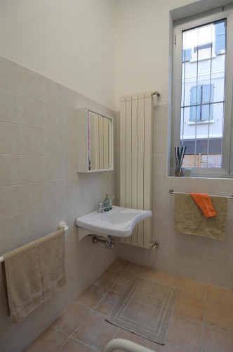 Cosy single bedroom in shared flat near the Reggio Emilia railway station