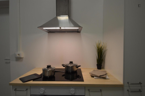 Cosy single bedroom in shared flat near the Reggio Emilia railway station - Gallery - 12