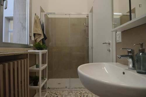 Very pleasant double bedroom in the centre of Reggio Emilia - Gallery - 16
