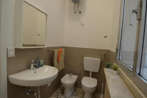 Very pleasant double bedroom in the centre of Reggio Emilia - Gallery - 15