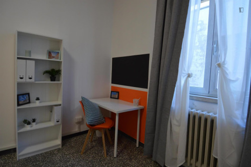 Appealing double bedroom in Parco del Popolo