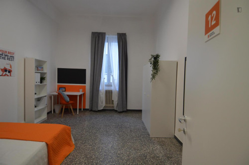 Appealing double bedroom in Parco del Popolo  - Gallery -  5