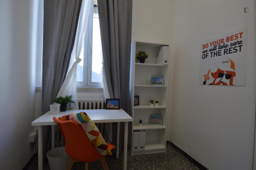 Neat and cosy single bedroom in the heart of Reggio Emilia