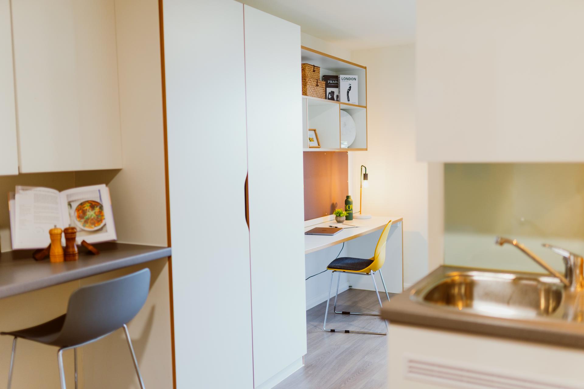  Bronze Studio (Accessible)  -  Bridge Street Exchange  - Gallery -  3