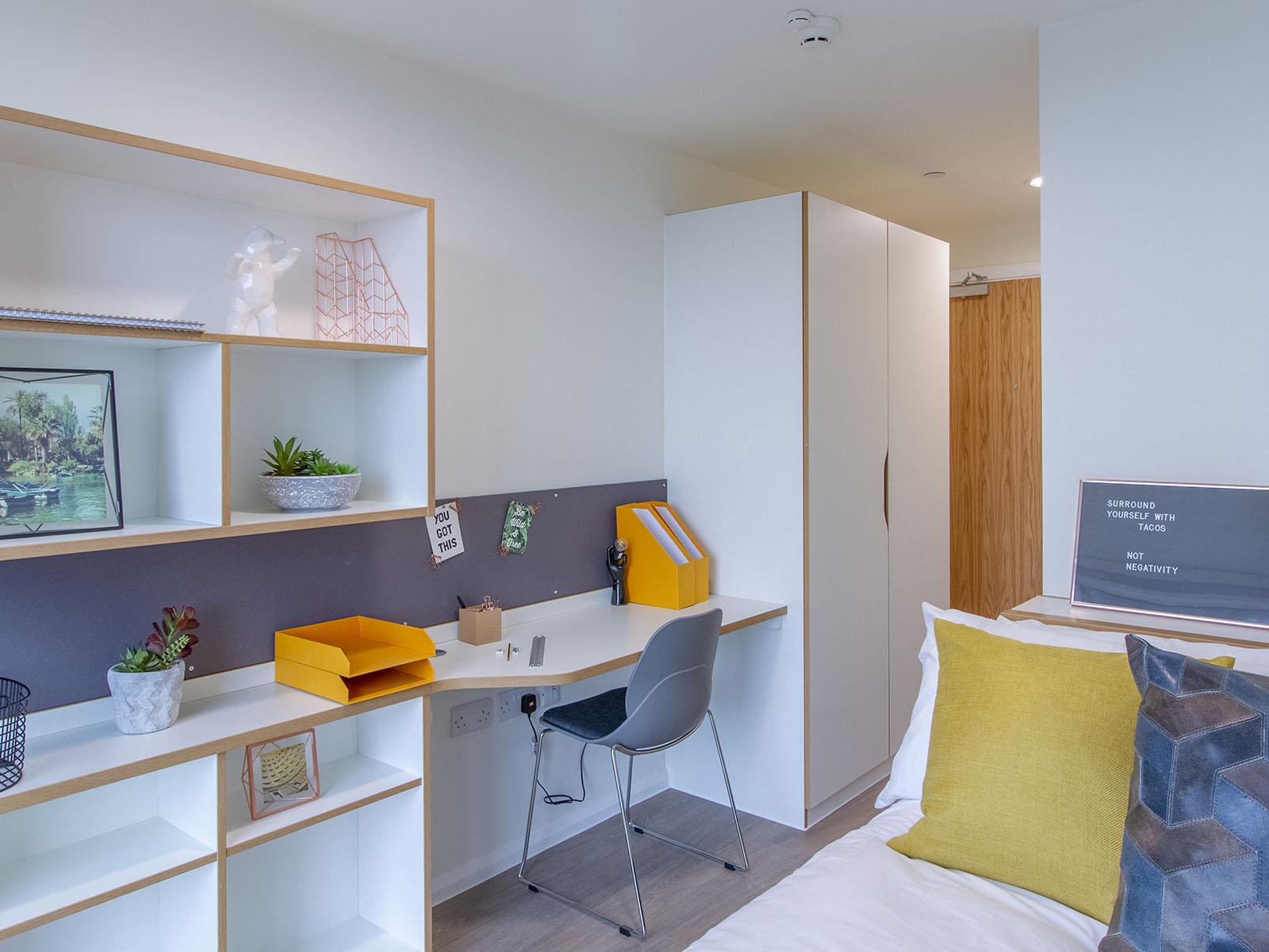  Bronze En Suite (Compact Cluster)  -  Bridge Street Exchange  - Gallery -  1