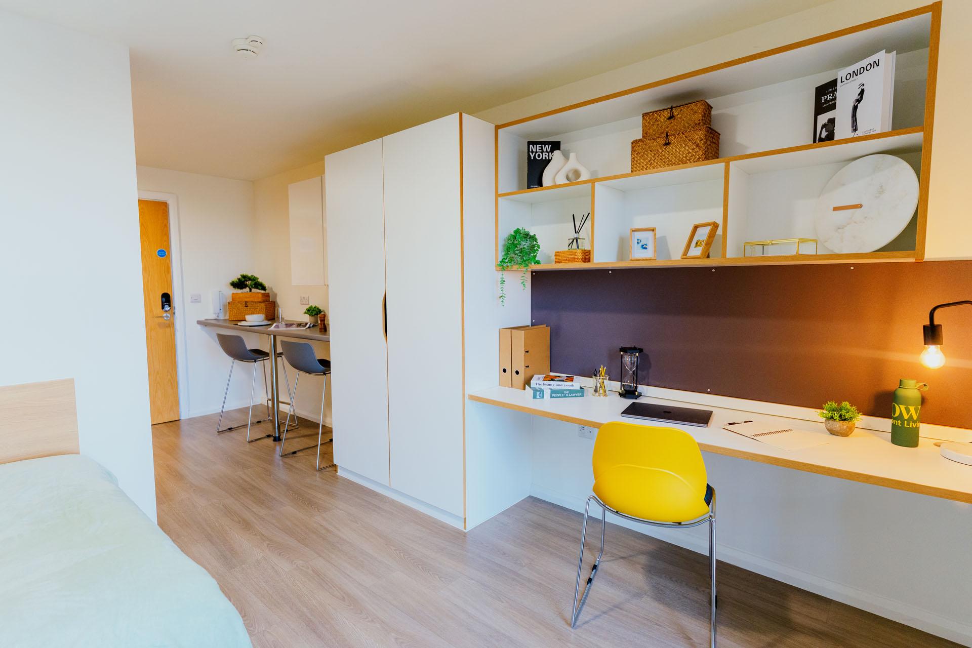  Gold Plus Studio (Cardiff Bay South View)  -  Bridge Street Exchange  - Gallery -  7