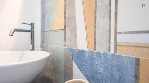 Inviting 1-bedroom apartment near the  S. Rossore train station