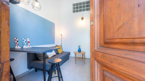 Inviting 1-bedroom apartment near the  S. Rossore train station