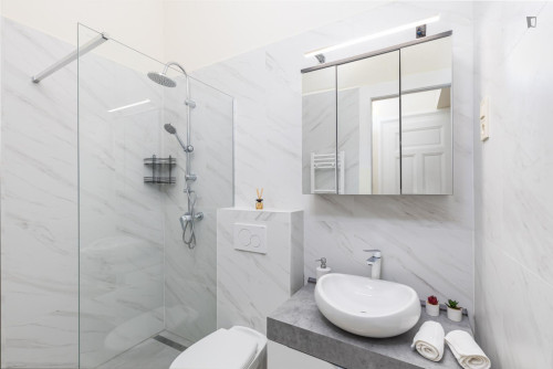 Nice 1-bedroom apartment in Terézváros - Gallery - 14