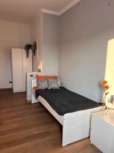 Cosy single bedroom in the vicinity of Brescia's main train station