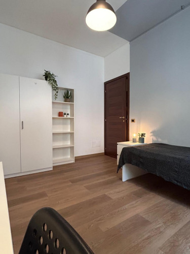 Nice single bedroom in shared flat in Brescia