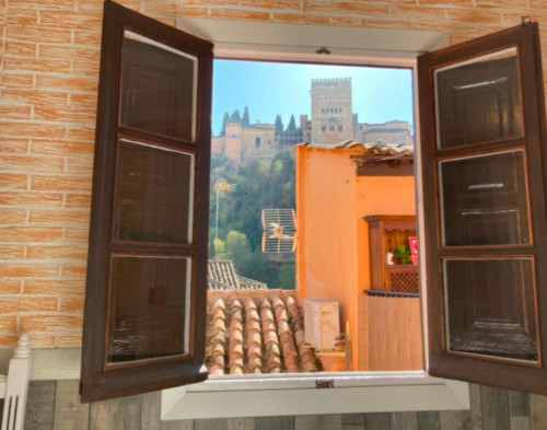 Exciting 2 Bedroom Apartment close to Alhambra - Gallery - 13