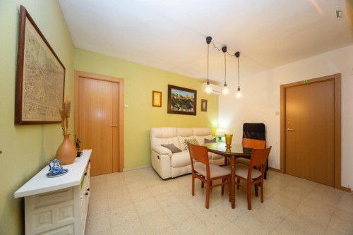 Habitación con mucha luz natural y balcón privado - Gallery - 6