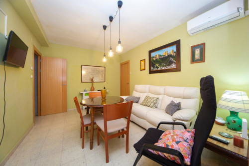 Habitación con mucha luz natural y balcón privado - Gallery - 9