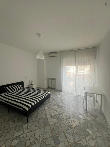 Very nice single bedroom in Murat