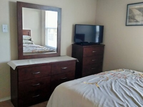 Furnished room for Travel Nurses - Gallery - 7