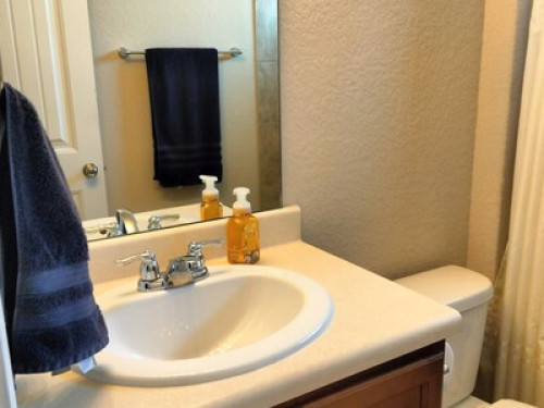 Furnished room for Travel Nurses - Gallery - 12