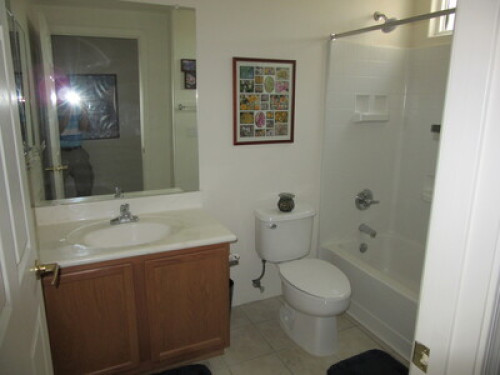 Quiet neighborhood and comfortable   - Gallery -  2