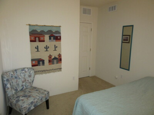 Quiet neighborhood and comfortable  - Gallery - 12