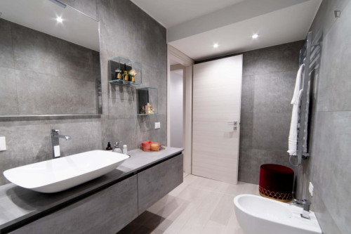 2-Bedroom Apartment in Moscova - Gallery - 14