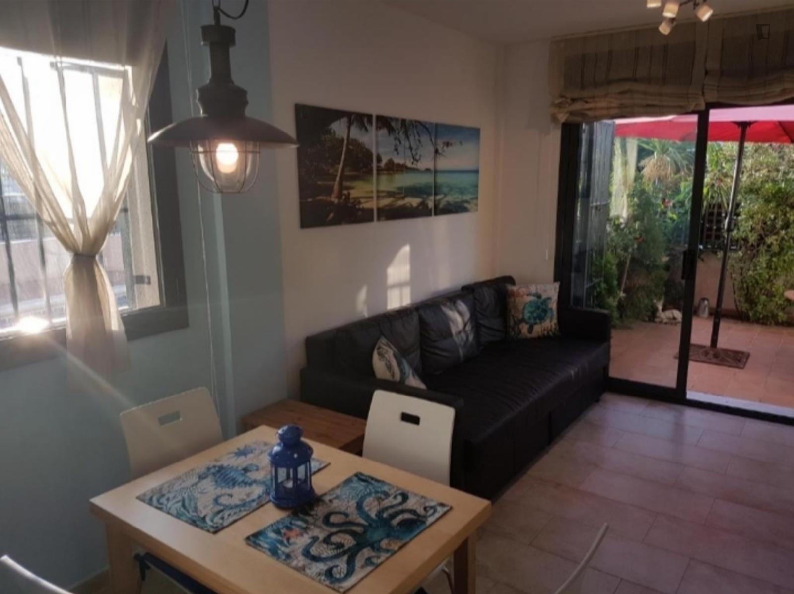 2-Bedroom House, With Outdoor Area And Swimming Pool - 1