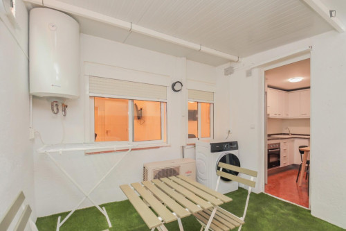 Great looking single bedroom in a property with balcony and outside area  - Gallery -  5