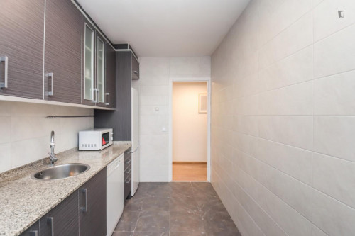 Great looking single bedroom