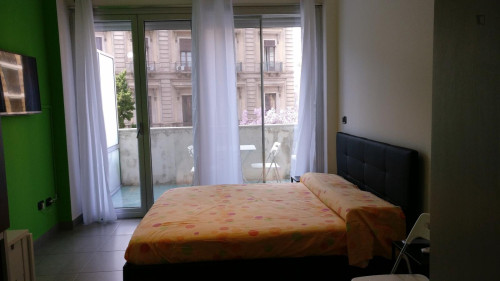 Studio, with outdoor area
