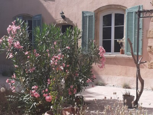 Provencal bastide with garden
